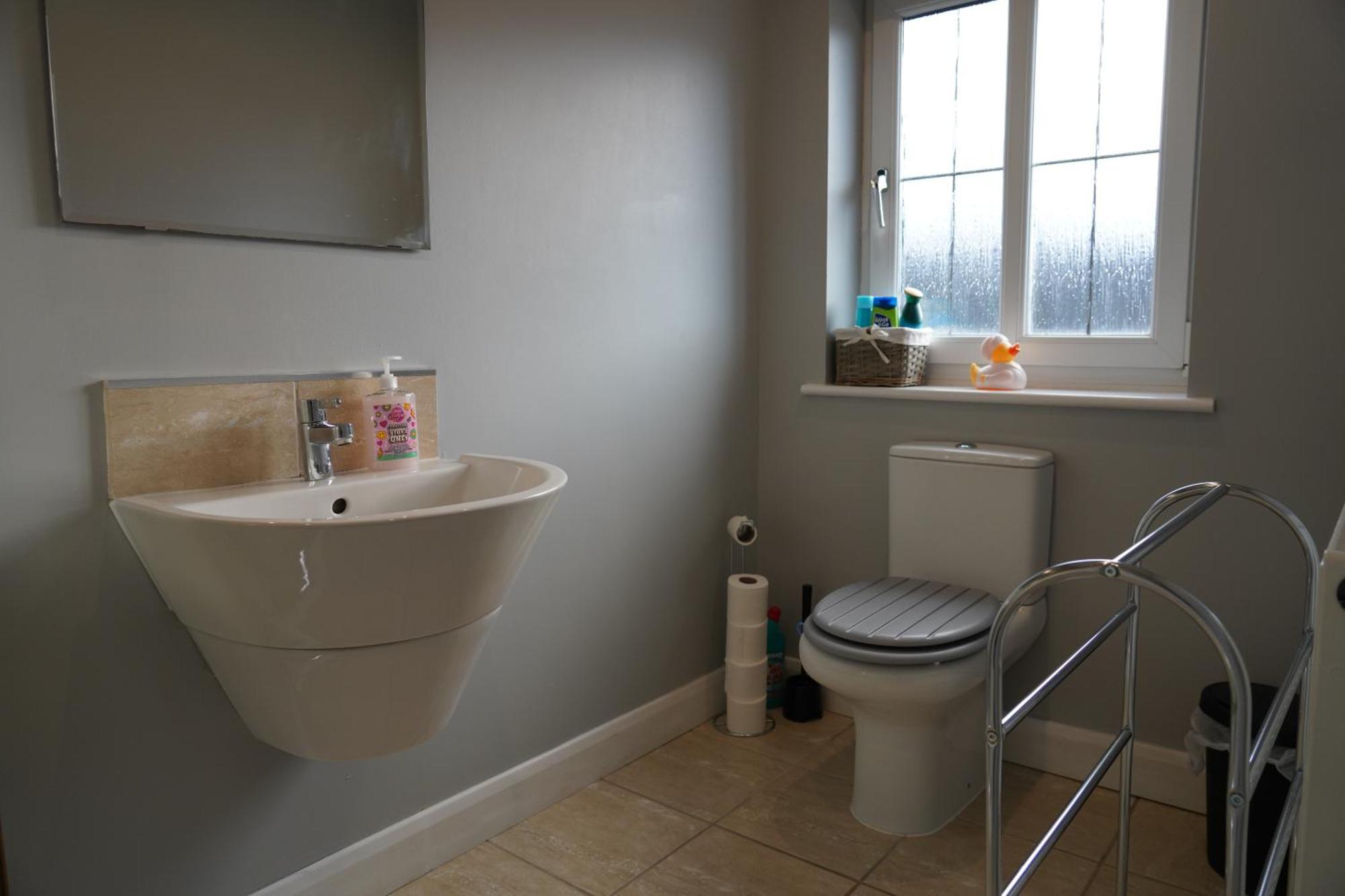 8 Double Beds In A 5 Bedroom House, Pets Welcome Epworth Exterior foto